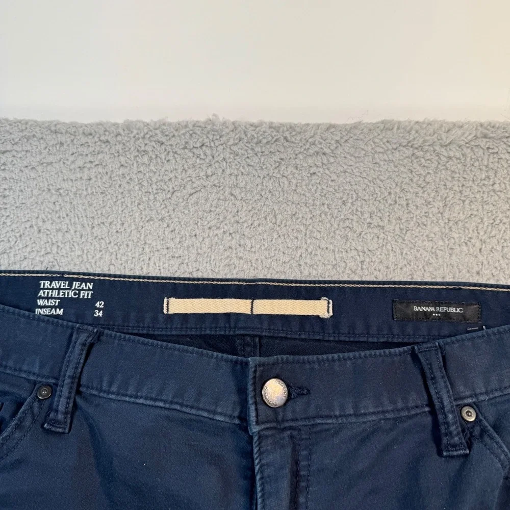 Banana Republic Travel Jean Athletic Fit Navy Blue Mens‎ 42x30 Stretch Pants